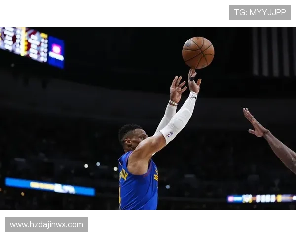 亚历山大砍下30分威少贡献24分9助攻 雷霆轻松战胜国王晋级NBA杯